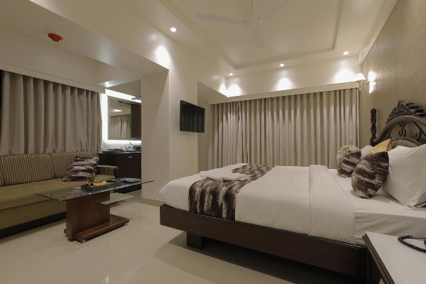 Hotel Ariana Residency image 2